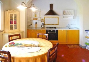 Apartment in Gambassi Terme with heating