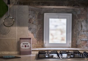 Apartment in renovated farmhouse in typical Chianti Tuscan village