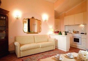 Apartment in Tuscany with Pool & Golf Access