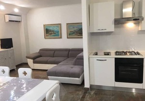 Apartment in villa with garden