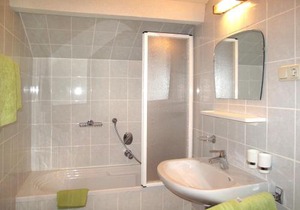 Apartment Haupthaus Schönblick - SVH117 by Interhome