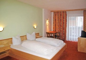 Apartment Haupthaus Schönblick - SVH118 by Interhome