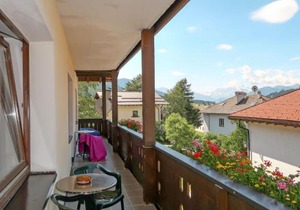 Apartment Haupthaus Schönblick - SVH121 by Interhome