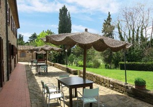 Apartment Le Palaie - 'Panettoni' PEC201 by Interhome