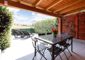 Apt 4 - Tenuta Capizucchi - Pool and Garden