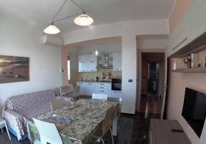 Arcobaleno Apartament 500 meters from the sea.