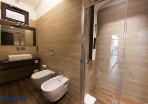 Arena Luxury Rooms