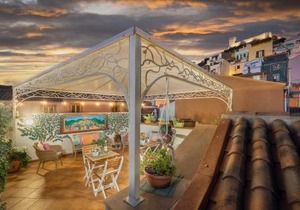 Bosa Queen House
