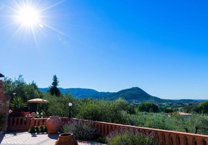 Bright Farmhouse in Montecatini Terme with Swimming Pool
