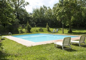 Coltifredi villa in the Chianti with pool and garden