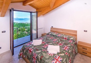 Cozy apartment on Campania's beautiful west coast.