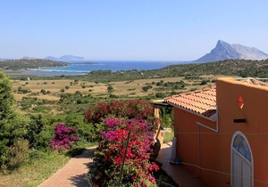 Detached villa with two bathrooms not far from the sea