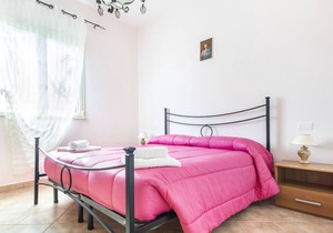 Double room via s. onion 1st 3rd floor room number 8th