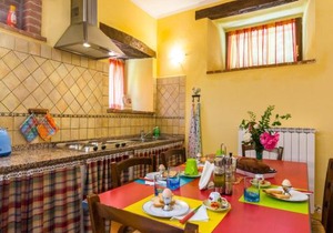 Farmhouse in hilly area in Gubbio with pool