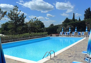Gloriana 4 - Holiday Rental in Country House with swimming pool in Chianti, Tuscany