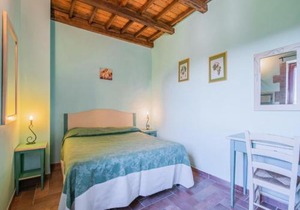 Holiday Home in Sellano with Pool & Sun Terrace