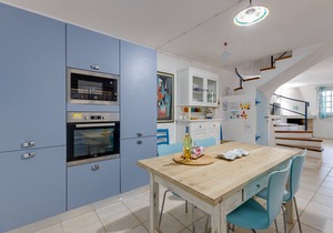 Holiday Home 'Villa Lucia 240m from the Sea' with Parking Spaces