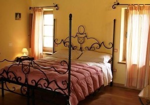 Holiday house Oscano for 1 - 7 persons with 2 bedrooms - Farmhouse
