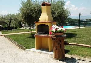 IL PINO: apartment within farmhouse just 15 minutes far from Assisi.