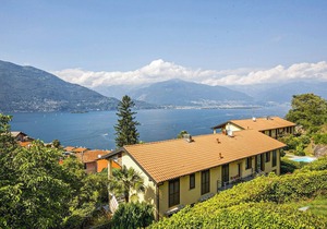 With great attention to detail furnished studio apartments in a residence with pool