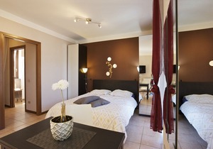 With great attention to detail furnished studio apartments in a residence with pool