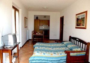 L'ULIVO: apartment within farmhouse just 15 minutes far from Assisi.