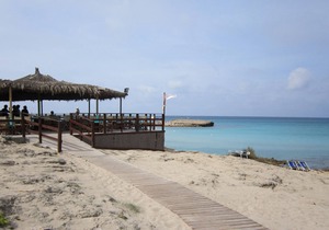 LARGE APARTMENT WITH ALL THE COMFORT AT 250 Mt FROM THE SEA A FEW KM FROM GALLIPOLI