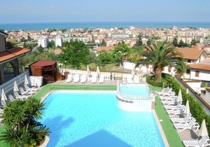 Luxurious Holiday Home in Tortoreto with Pool