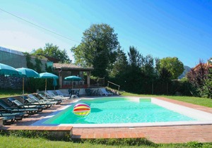 Peaceful Holiday Home in Sellano with Pool
