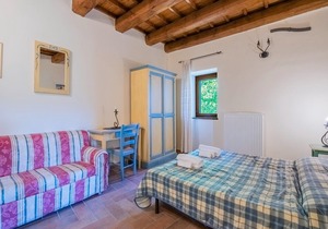 Peaceful Holiday Home in Sellano with Pool