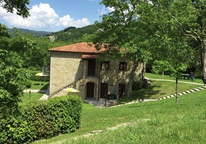 Property with swimming pool, spacious garden, private terrace and views