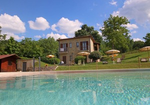 Property with swimming pool, spacious garden, private terrace and views