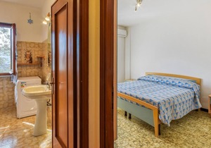 Rustic cottage in a small village in the hinterland of Recco.