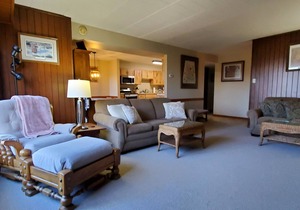 Seven Springs Mtn. Villas Condo - Ski, Golf, Hike, Sporting Clays, & Relaxation!