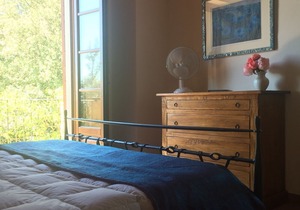 Stunning private villa with WIFI, A/C, pool, TV, patio, panoramic view and parking, close to Siena