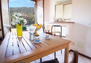 Sunflower Relax Pool and Terrace, Lesa, Italy