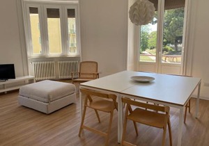 SUNNY Central bright apt, historical living Matera