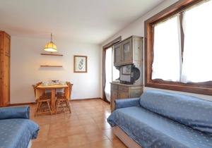 This practically furnished vacation apartment is part of a residence at the entrance to the ancient