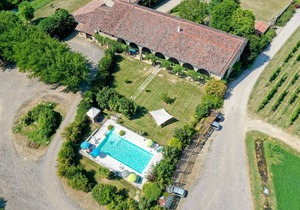 Tigli apartment with two bedrooms and one bathroom on the second floor with 4 metre glass window (apartment 6)