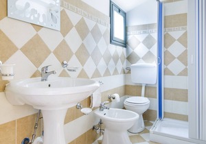 Triple Room with Terrace 2nd floor Via S.Cipolla 3