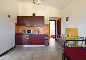 Vacation Home 'Appartamento Sole 1' with Sea View, Garden