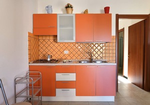 Vacation Home 'Appartamento Sole 5' with Sea View, Garden