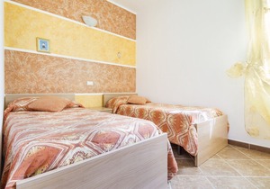 Vacation rentals Paradise beach 8km from Cefalù transfer car and scooter rental