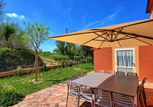 Villa Bonriposo by PosarelliVillas