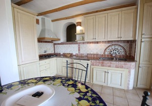 Villa Close to the Beach with Stunning Sea View, Garden and Terrace