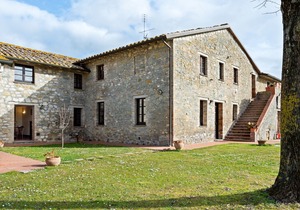 Vintage Apartment in Magione with Swimming Pool