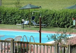 Vintage Apartment in Magione with Swimming Pool