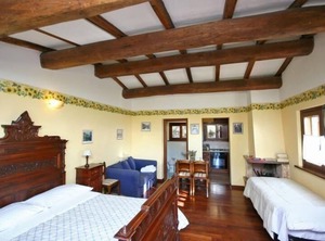 Holiday Oscano Persons Farmhouse | Ramazzano