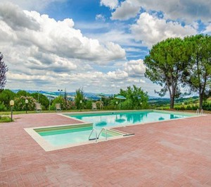 Stone Farmhouse Gambassi Swimming 
