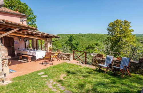 Massa Marittima Other | 100 m² Accommodation ∙ 3 bedrooms ∙ 11 guests